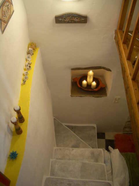Traditional Medieval Stone House In "Ano Syros" Exterior foto